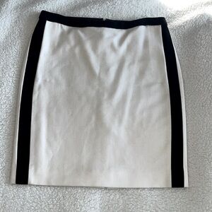 Elegant Wool Black and White Pencil Skirt